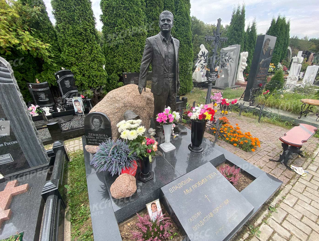 Игорь савочкин актер - причина смерти, похороны, был ли вакцинирован, биография википедия, национальность, личная жизнь жена, фильмография