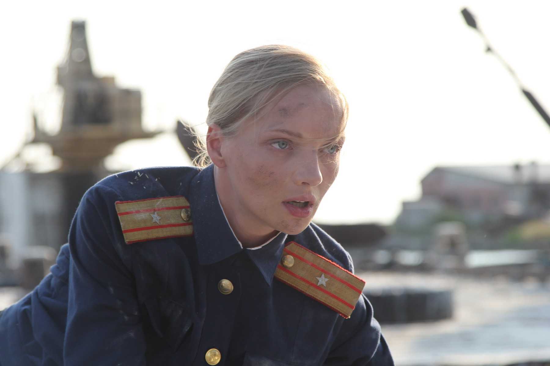 27 апреля 2020 года телеканал Россия1 начал премьерный показ шпионского сериала Черное море, снятого во впечатляющих локациях: порт Таганрога, бункеры 6070х годов, воссозданный в декорациях разрушенный Новороссийск